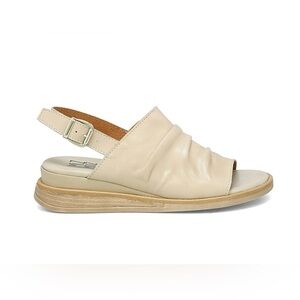 Miz Mooz Cornwall Leather Backstrap Sandals in Ivory Color Size 39 (8.5-…